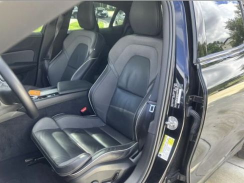Used 2024 Volvo S60 B5 Plus FWD image 3