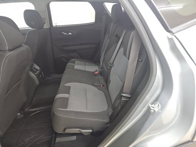 Used 2024 Chevrolet Blazer LT w/ Convenience Package FWD image 3