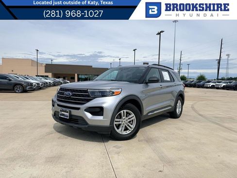 Used 2021 Ford Explorer XLT RWD image 1
