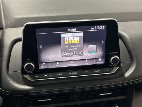 Used 2025 Nissan Rogue SV AWD/4WD image 49
