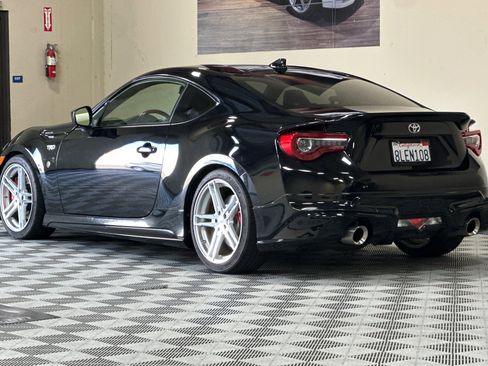 Used 2019 Toyota 86 image 6