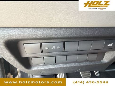 Used 2025 Mitsubishi Outlander SEL AWD/4WD image 18