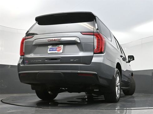 Used 2021 GMC Yukon SLT w/ SLT Premium Package image 30