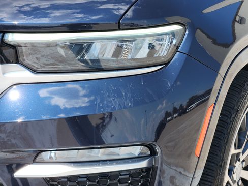 Used 2024 Jeep Grand Cherokee Summit AWD/4WD image 11