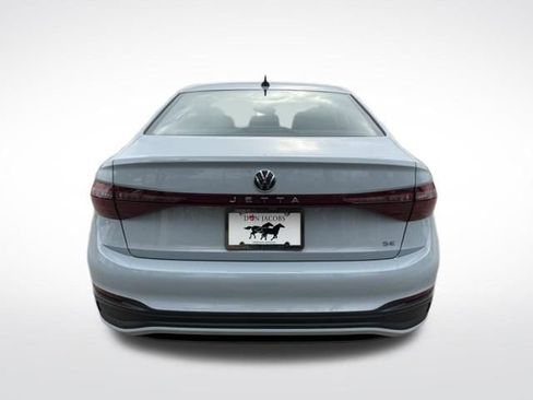 New 2026 Volkswagen Jetta SE image 3
