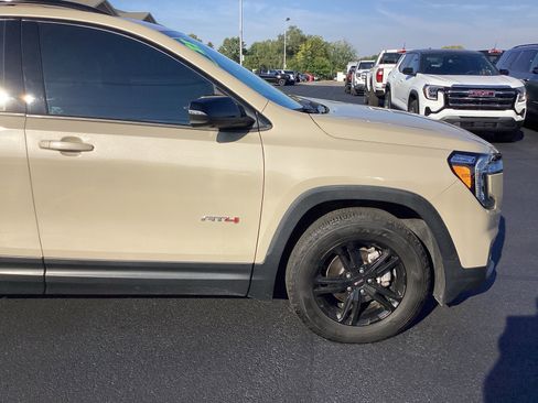 Used 2022 GMC Terrain AT4 w/ Infotainment Package II image 8