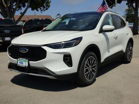 New 2025 Ford Escape Base w/ PHEV Premium Package image 33