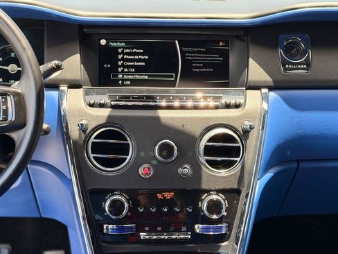 Used 2022 Rolls-Royce Cullinan AWD/4WD image 21