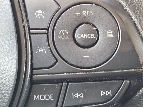 Used 2024 Toyota Corolla LE FWD image 16