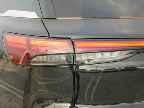 New 2026 INFINITI QX60 Luxe image 9