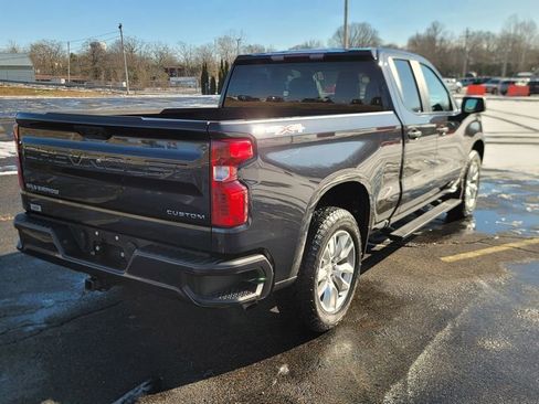 Used 2023 Chevrolet Silverado 1500 Custom image 12