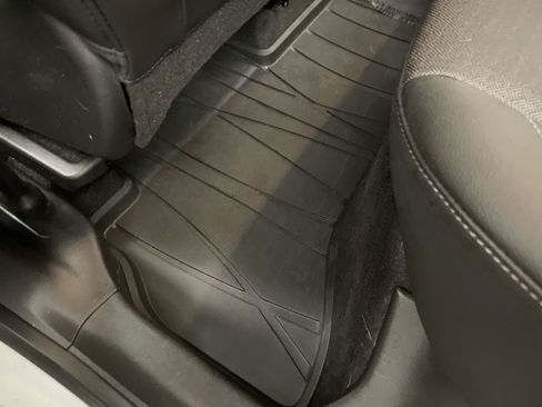 Used 2023 Buick Encore GX Select image 28