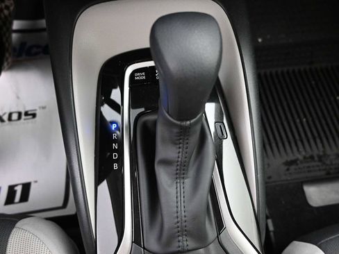 Used 2024 Toyota Corolla LE image 14