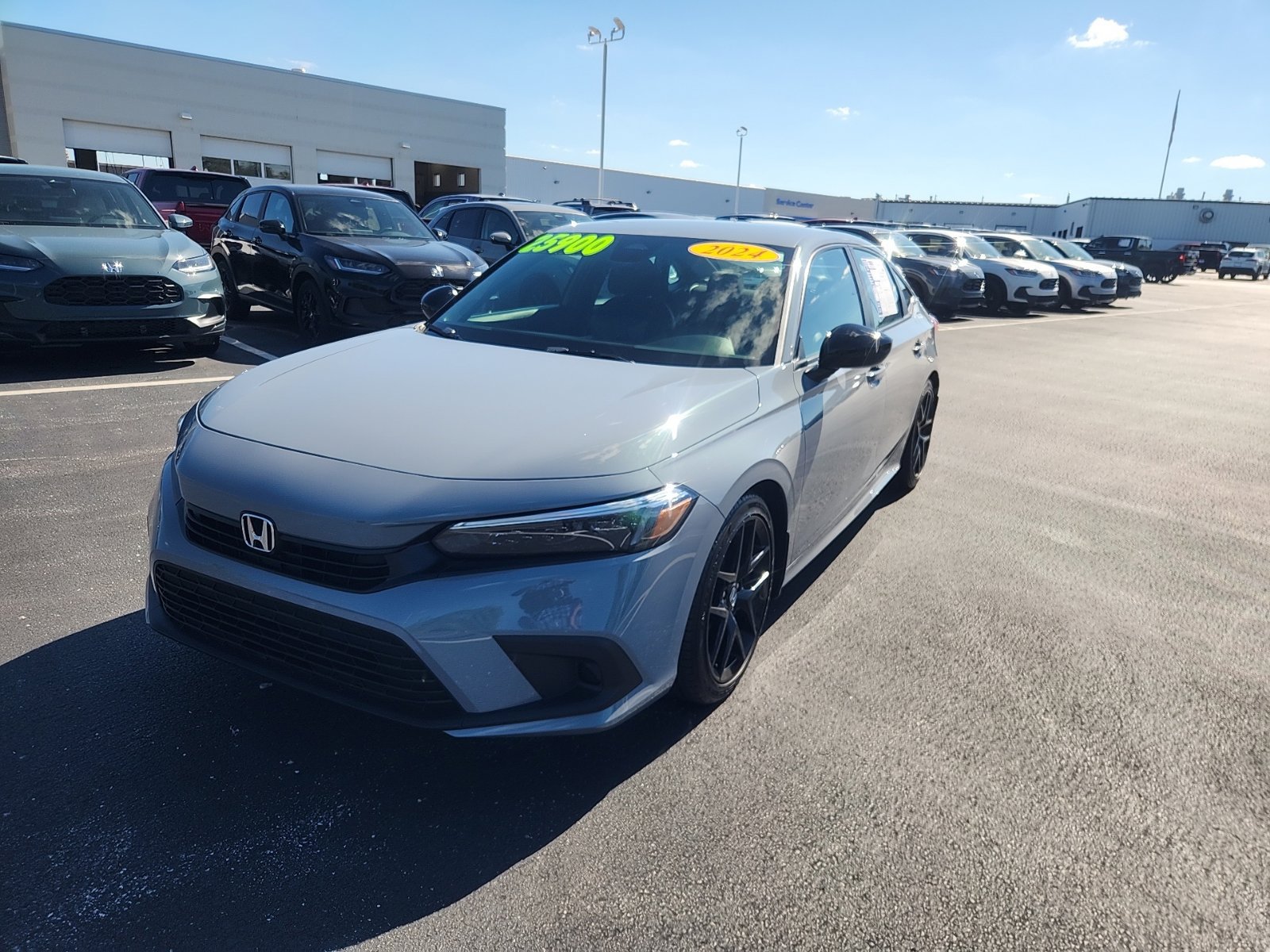 Used 2024 Honda Civic Sport image 2