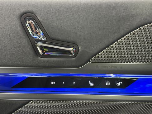 Used 2024 BMW 740i 740i w/ Premium Package 2 image 18