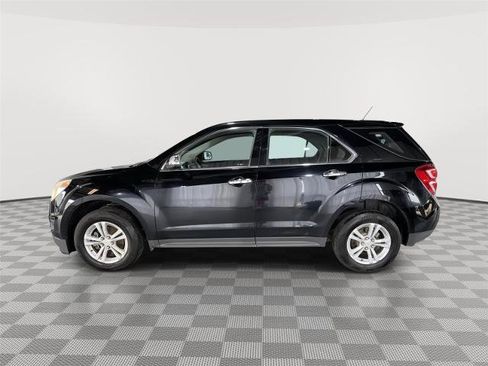 Used 2017 Chevrolet Equinox LS FWD image 2