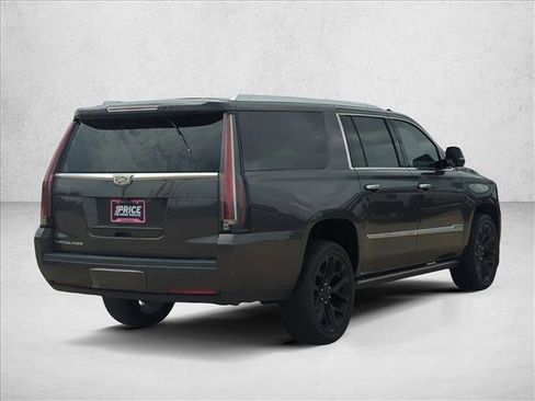 Used 2020 Cadillac Escalade ESV Platinum AWD/4WD image 5