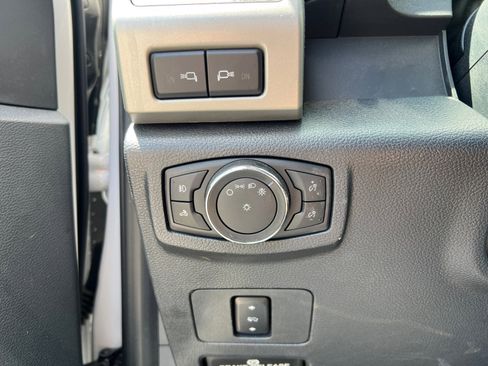 Used 2022 Ford F250 Lariat w/ Lariat Value Package AWD/4WD image 20