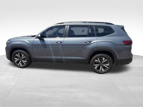 Used 2024 Volkswagen Atlas SE FWD image 8