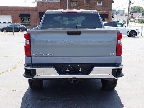 Used 2024 Chevrolet Silverado 1500 LT AWD/4WD image 9