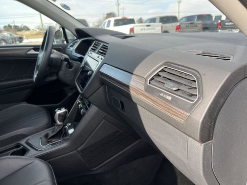 Used 2024 Volkswagen Tiguan Wolfsburg Edition image 41