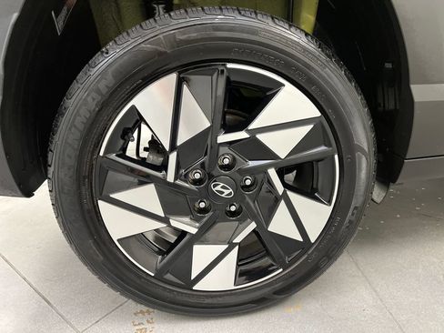 Used 2024 Hyundai Kona SEL AWD/4WD image 73