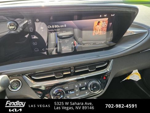 Used 2024 Buick Envista Sport Touring w/ Convenience I Package FWD image 24