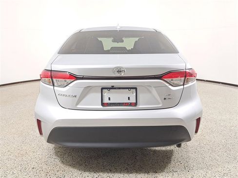 Used 2026 Toyota Corolla XLE image 6