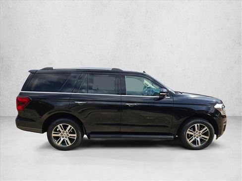Used 2024 Ford Expedition Limited RWD image 4