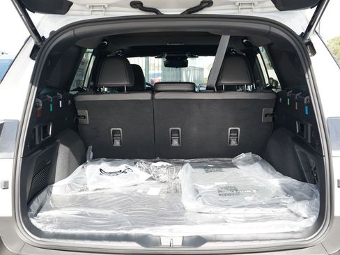 New 2026 Subaru Outback Touring AWD/4WD image 11