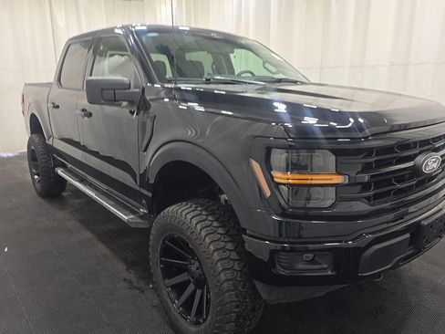 Used 2025 Ford F150 XLT w/ Equipment Group 301A Standard AWD/4WD image 3