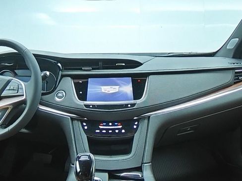 New 2025 Cadillac XT5 Premium Luxury w/ LPO, Floor Liner Package image 10