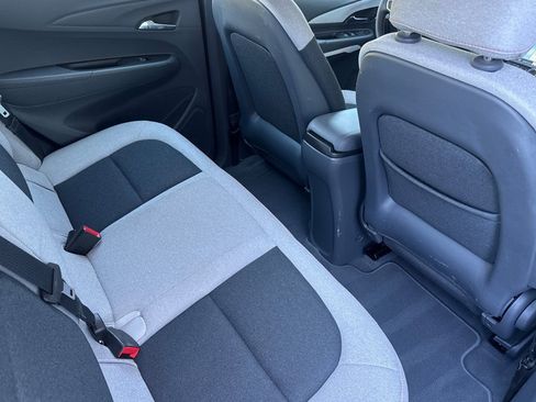 Used 2017 Chevrolet Bolt LT FWD image 19