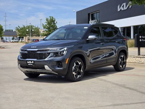 New 2026 Kia Seltos S FWD image 2