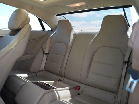 Used 2010 Mercedes-Benz E 350 Coupe image 18
