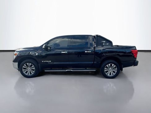 Used 2017 Nissan Titan SL image 5