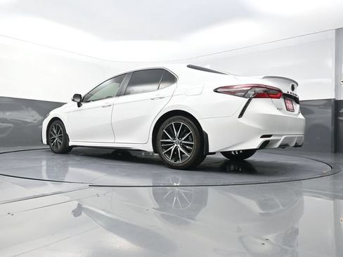 Used 2024 Toyota Camry SE FWD image 34