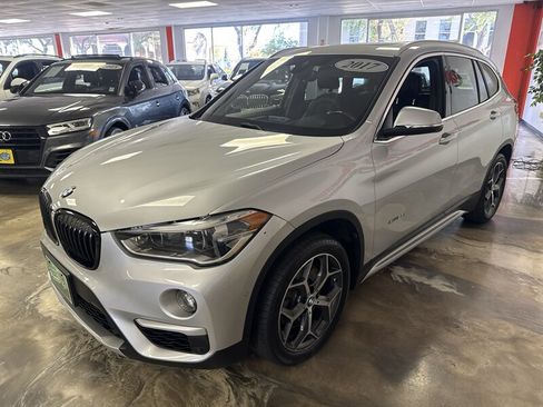 Used 2017 BMW X1 xDrive28i AWD/4WD image 3