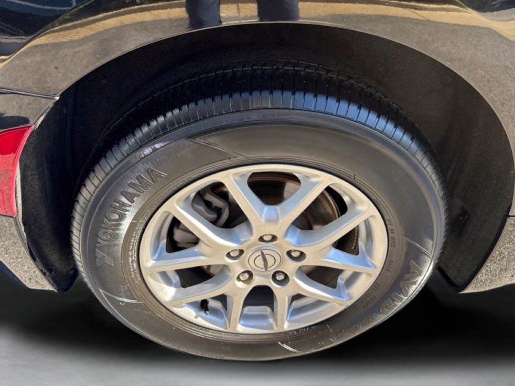 Used 2025 Chrysler Pacifica Select FWD image 36