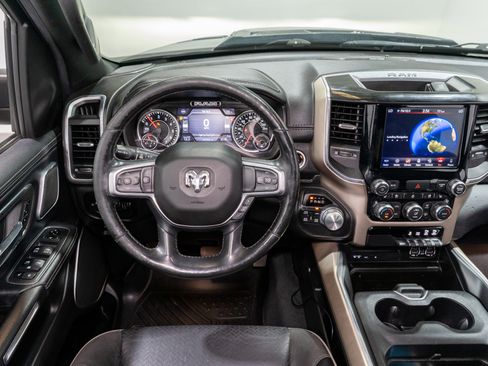 Used 2019 RAM 1500 Laramie AWD/4WD image 13