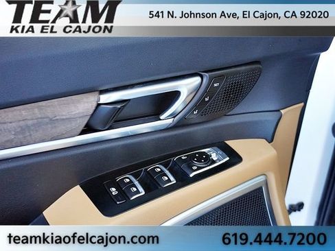 Certified 2022 Kia Telluride SX w/ Towing Package FWD image 29
