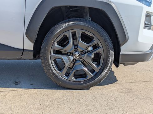 Used 2024 Toyota RAV4 Adventure image 11