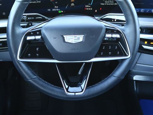 Certified 2024 Cadillac Lyriq Luxury image 13