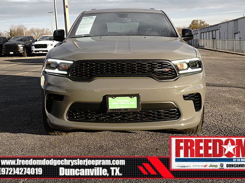 Certified 2025 Dodge Durango GT w/ Blacktop Package image 8