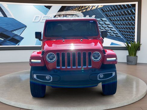 Used 2021 Jeep Wrangler Unlimited Sahara w/ Cold Weather Group AWD/4WD image 2