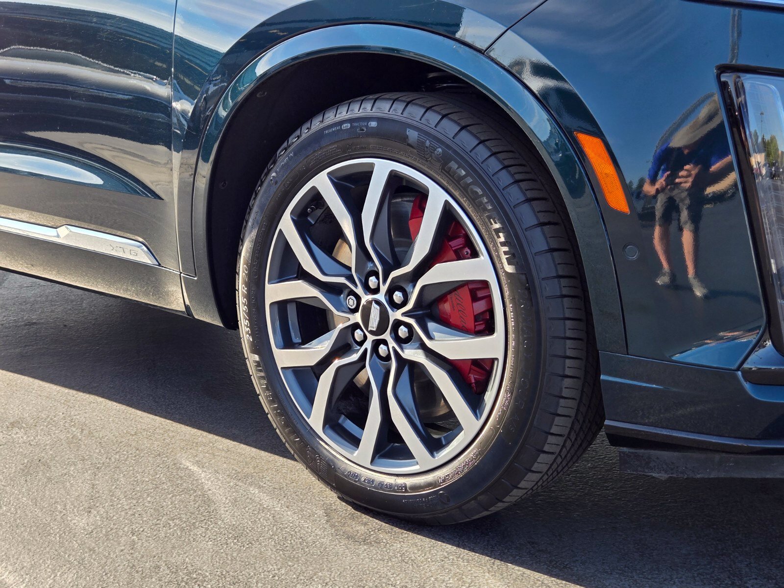 Used 2024 Cadillac XT6 Sport w/ Technology Package AWD/4WD image 22