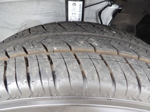 Used 2025 RAM ProMaster 2500 w/ U-Haul Equipment Group FWD image 53