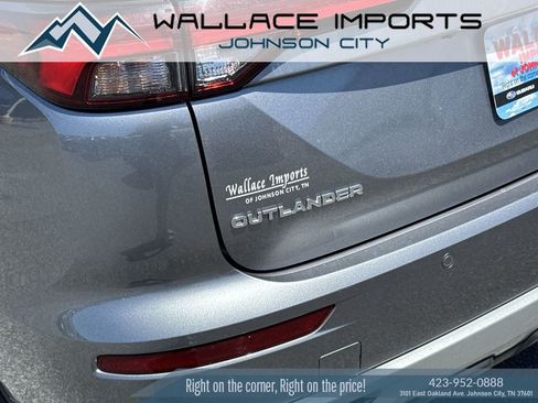 Used 2024 Mitsubishi Outlander SEL AWD/4WD image 12