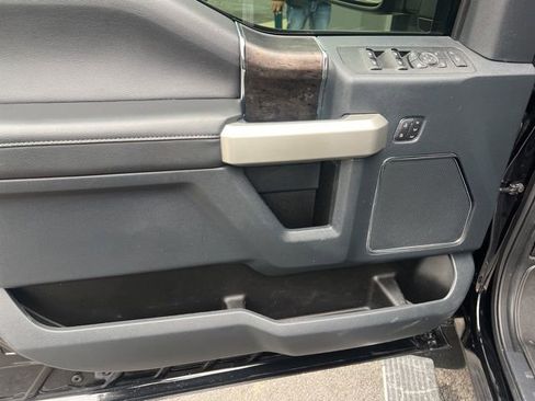 Used 2022 Ford F350 Lariat w/ Lariat Ultimate Package image 13