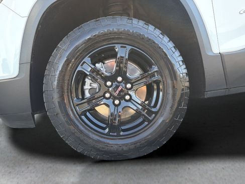 Used 2023 GMC Acadia AT4 w/ Technology Package AWD/4WD image 14